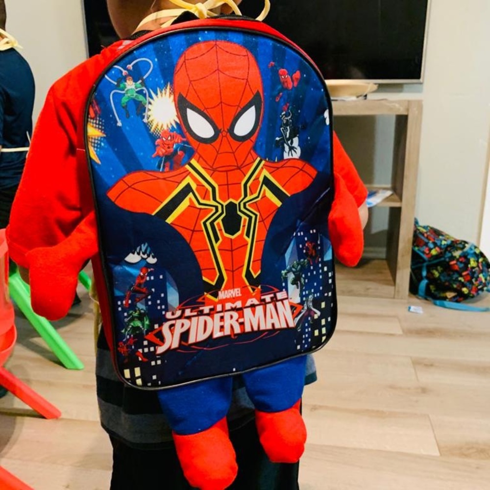 Spiderman Backpack 🎒 - Picture 3 of 4